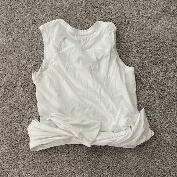 Lululemon Tank - Picture 4 of 5